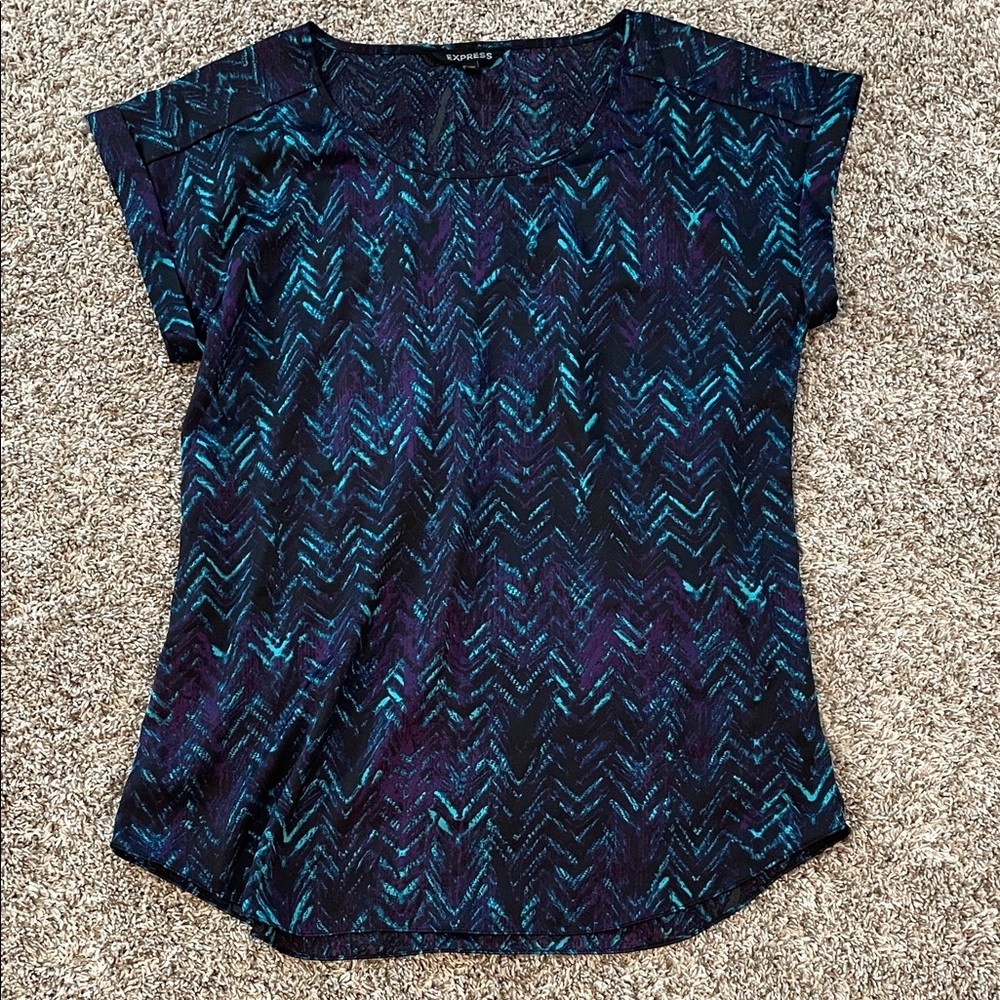 Express Teal Chevron Short Sleeve Large Dressy Top